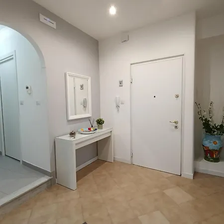 Alis Living - Quadrilocale Ampio A Apartament