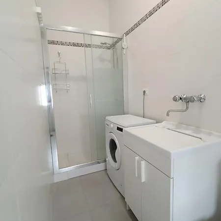 Alis Living - Quadrilocale Ampio A Apartament *