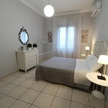 Alis Living - Quadrilocale Ampio A Apartment
